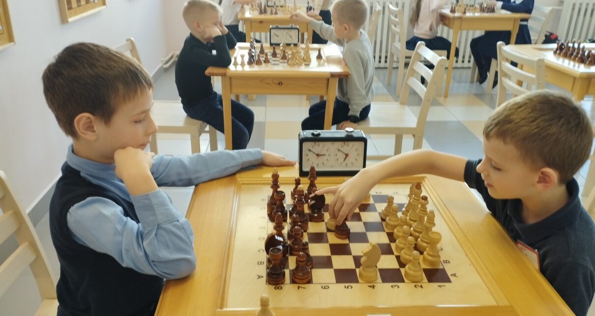 Tурнир по шахматам «Белая ладья» для 1-11 классов.