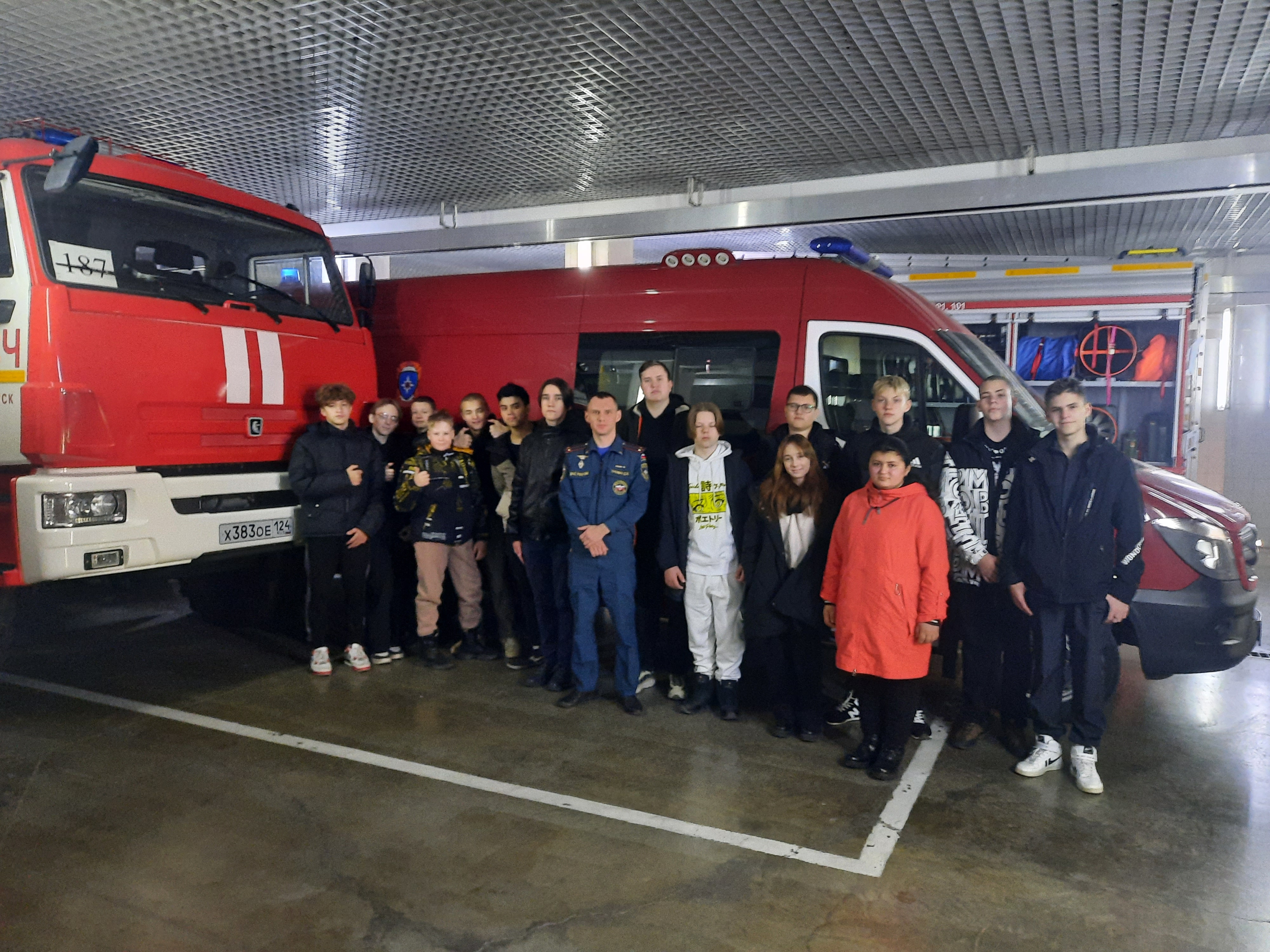 Экскурсия в пожарно - спасательную часть ФПС по Красноярскому краю.
