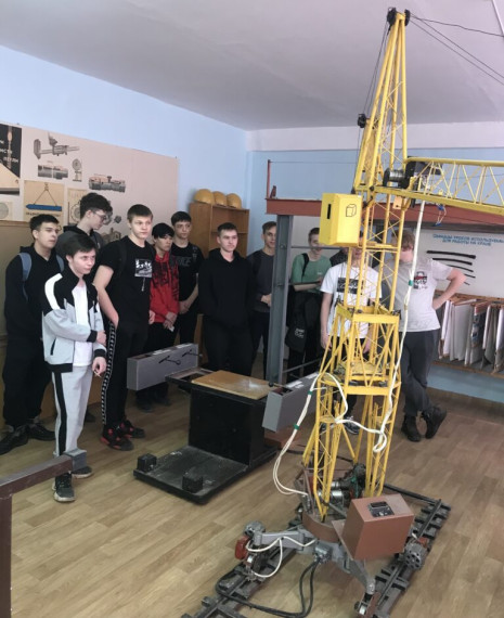 Экскурсия для 9 классов в «Красноярском индустриально-металлургическом техникуме».