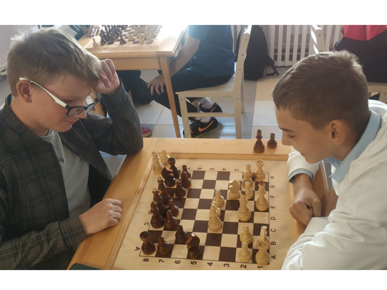 Дружеская встреча по шахматам.